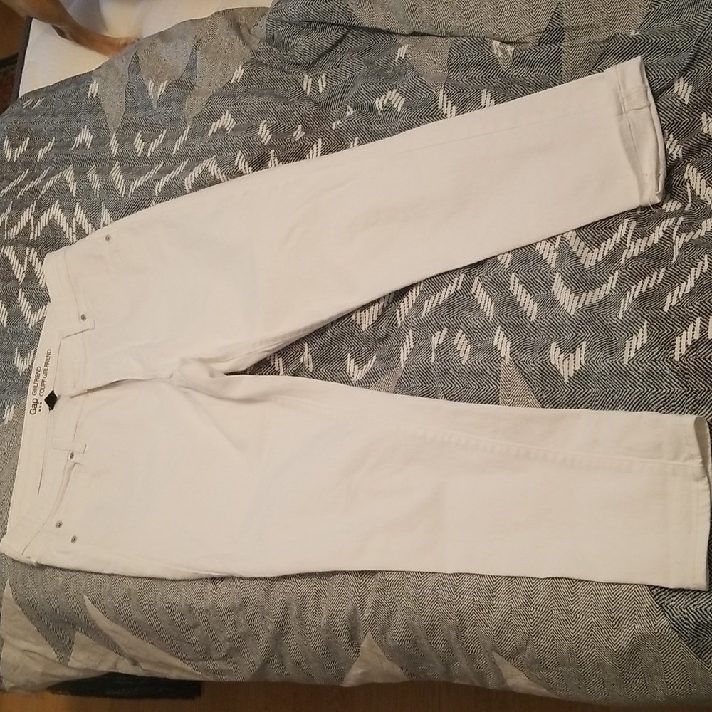 GAP Girlfriend white jeans